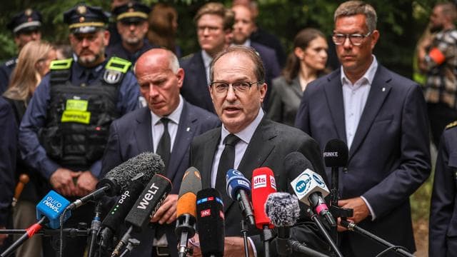 Anschlag in Berlin: Dobrindt fordert nach Anschlag auf CSD härteren Umgang mit Gefährdern