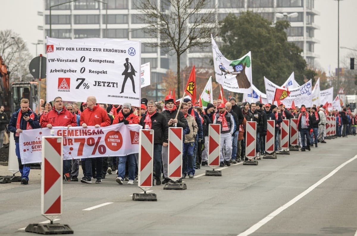 Volkswagen's German workers to strike from Monday