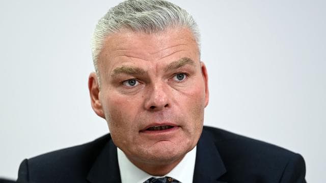 Regierungsbildung: Saal bei Ministerpräsidentenwahl verlassen: Kritik in CDU