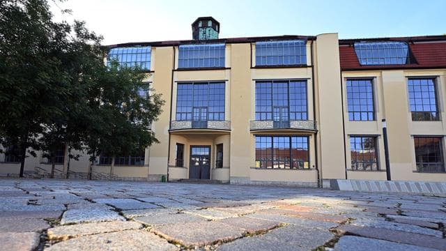 Über 10.000 Euro Schaden: Wandbild von Kandinsky-Schüler an Bauhaus-Uni beschädigt