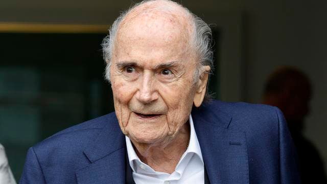 Fußball: Sepp Blatter kritisiert WM-Pläne von Fifa-Chef Infantino