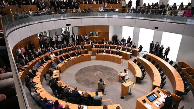 Landtag: AfD geht CDU beim Thema Sonderurlaub an