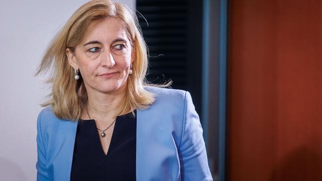 Kabinettsumbildung: Nina Warken übernimmt Kanzleramt, Linnemann wohl Gesundheitsminister