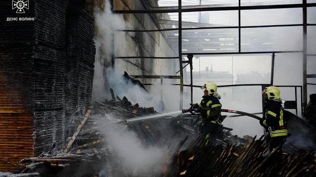 Krieg in der Ukraine: Heftige Luftangriffe treffen besonders Westen der Ukraine