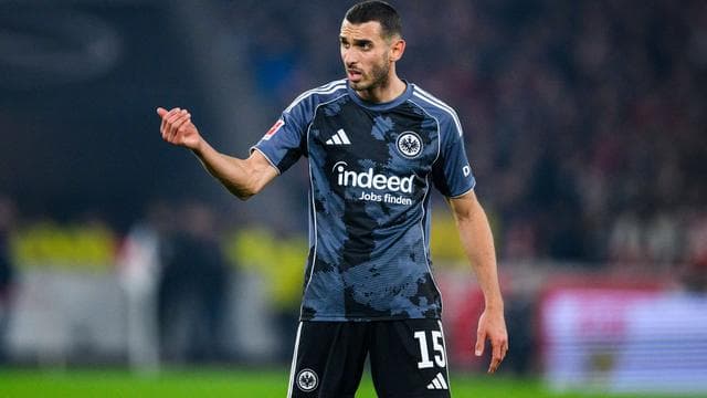 Fußball-Bundesliga: Kein Trainingslager: Vier Spieler sollen Frankfurt verlassen