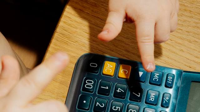 Familienbudget: »Rein finanziell betrachtet bereue ich die Entscheidung für Kinder«