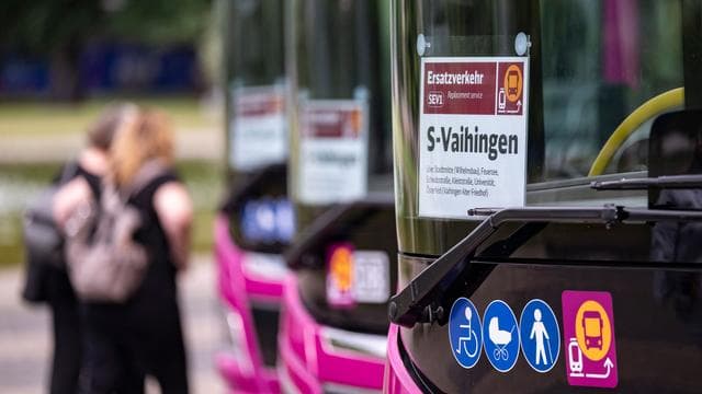 Kampf gegen Chaos bei S21: Das plant die Bahn für Pendler beim Schienenersatzverkehr