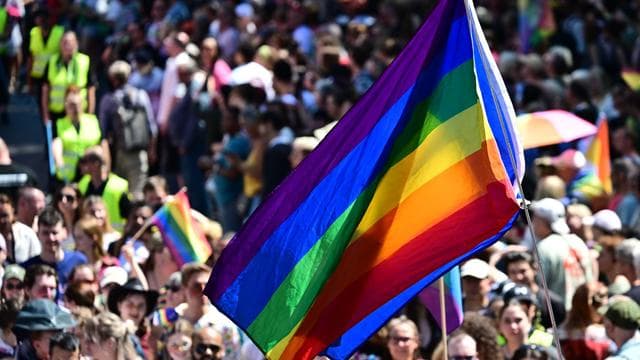 Polizei ermittelt: Schüsse mit Softairwaffe auf CSD-Teilnehmende
